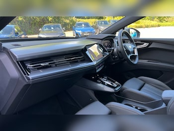 Used Audi Q4 e-tron 2024 for sale - 76079409: Photo