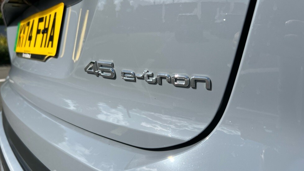 Used Audi Q4 e-tron 2024 for sale - 76079409: Photo 44