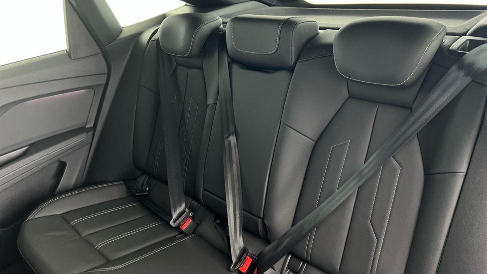 Used Audi Q4 e-tron 2024 for sale - 76552296: Photo 15