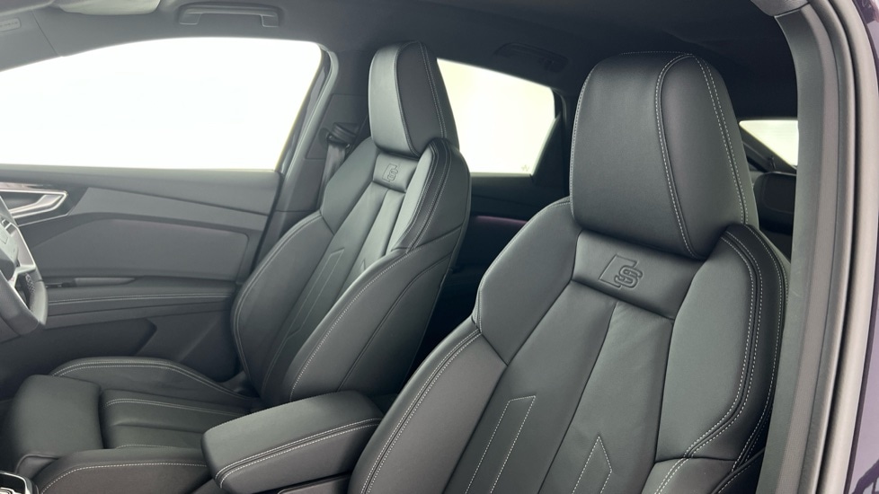 Used Audi Q4 e-tron 2024 for sale - 76552296: Photo 17