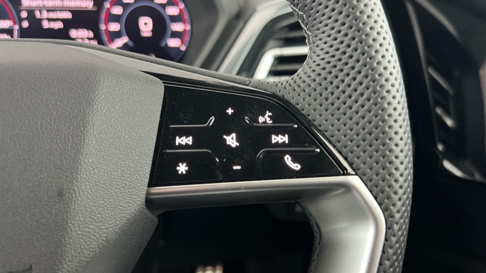 Used Audi Q4 e-tron 2024 for sale - 76552296: Photo 27