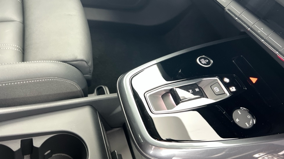 Used Audi Q4 e-tron 2024 for sale - 76552296: Photo 29