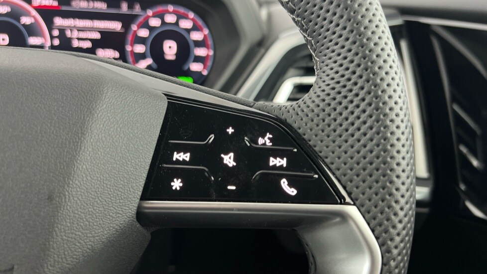 Used Audi Q4 e-tron 2024 for sale - 76552296: Photo 37