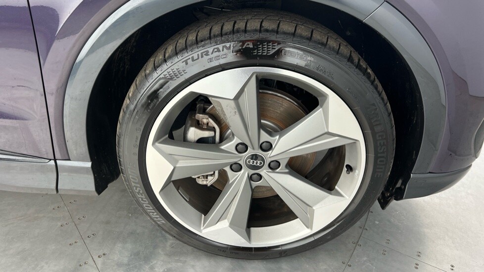 Used Audi Q4 e-tron 2024 for sale - 76552296: Photo 5