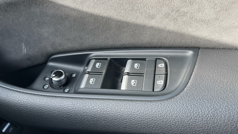 Used Audi Q7 2021 for sale - 76079103: Photo 30