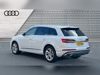 Used Audi Q7 2021 for sale - 76079103: Photo 3