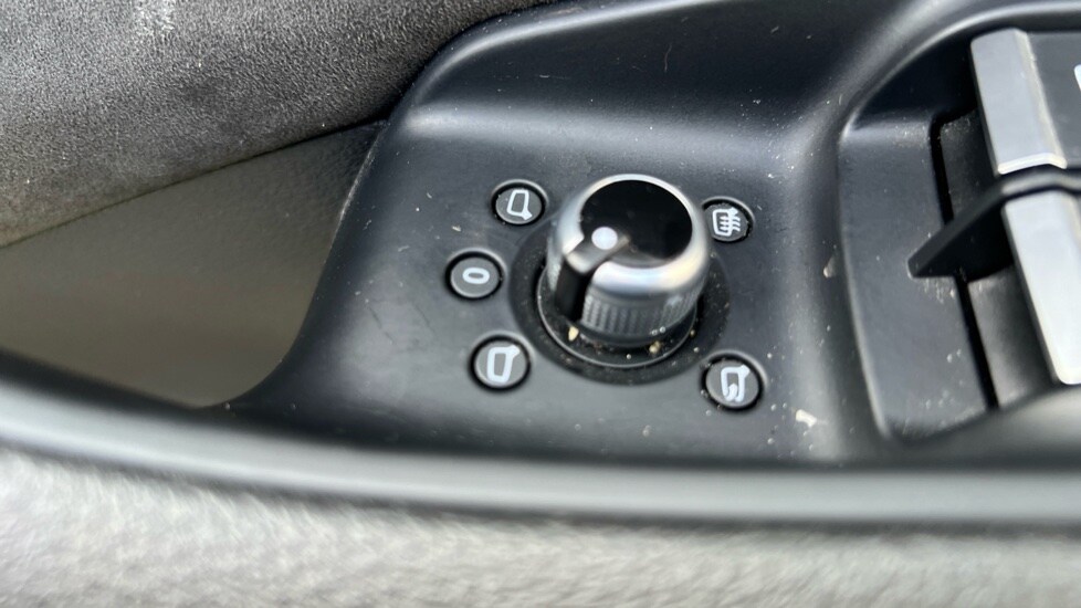 Used Audi Q7 2021 for sale - 76079103: Photo 46