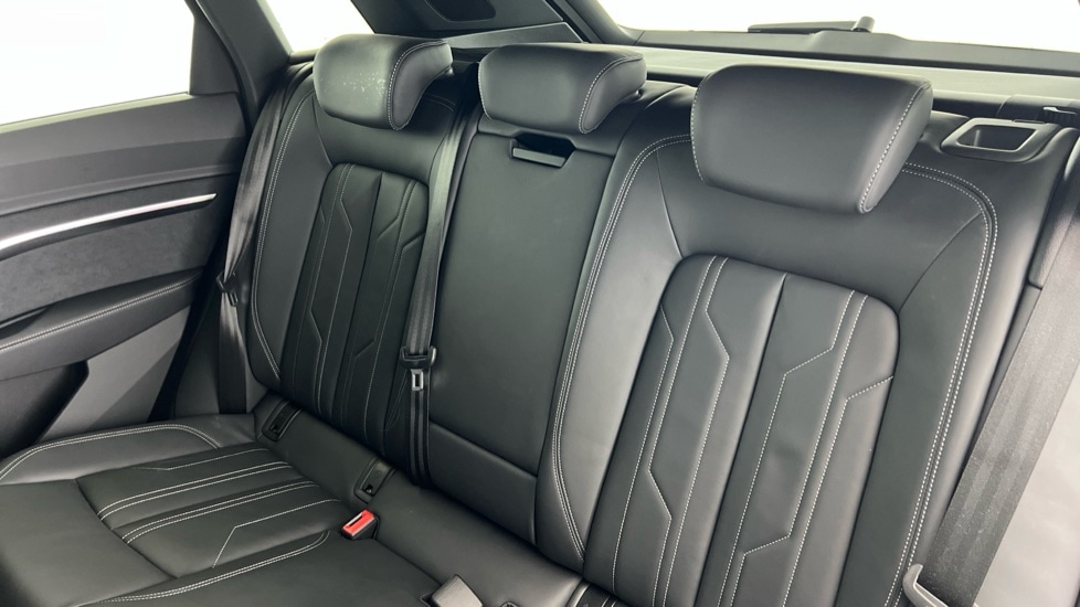 Used Audi Q8 2024 for sale - 76447227: Photo 15