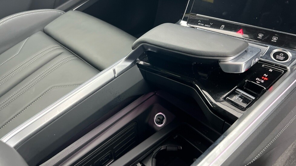 Used Audi Q8 2024 for sale - 76447227: Photo 34