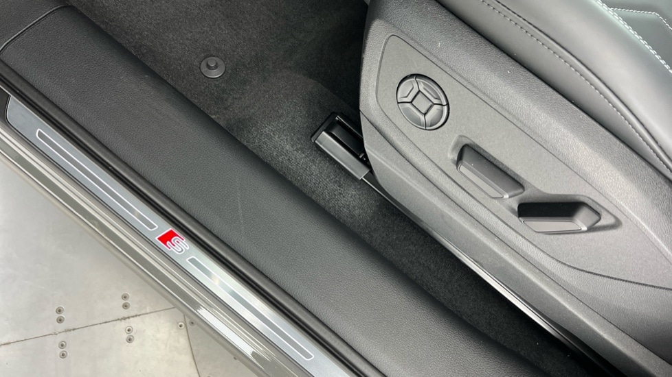 Used Audi Q8 2024 for sale - 76447227: Photo 36