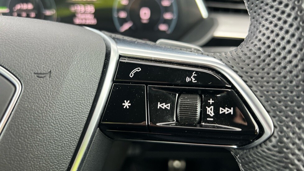 Used Audi Q8 2024 for sale - 76447227: Photo 37