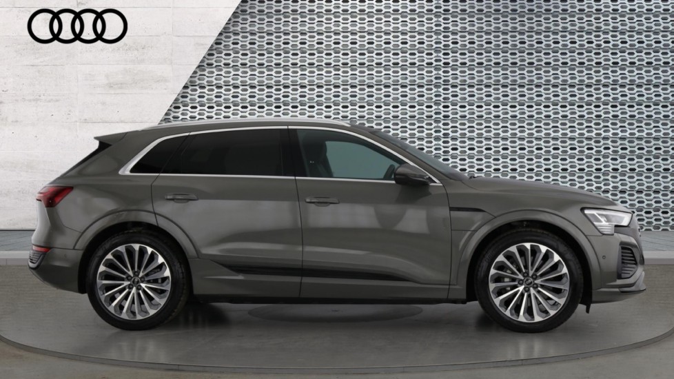 Used Audi Q8 2024 for sale - 76447227: Photo 4