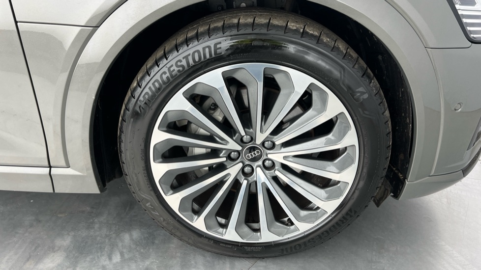 Used Audi Q8 2024 for sale - 76447227: Photo 5