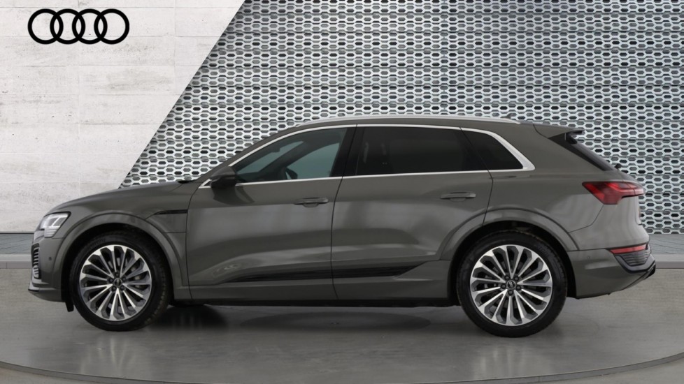 Used Audi Q8 2024 for sale - 76447227: Photo 9