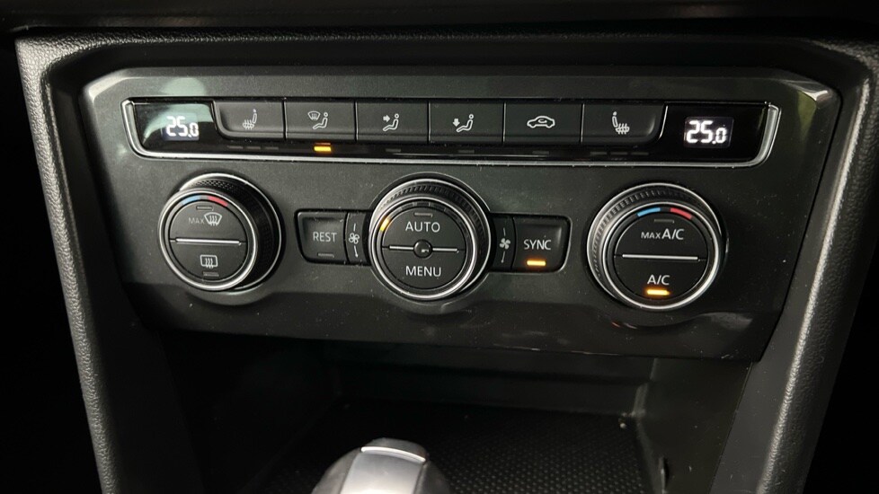 Used Volkswagen Tiguan 2020 for sale - 76375597: Photo 33