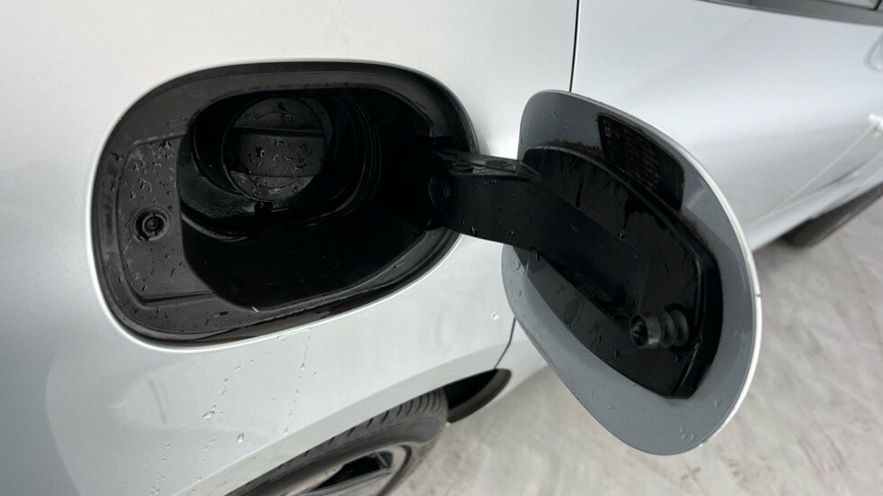 Used Porsche Macan 2016 for sale - 75996811: Photo 21