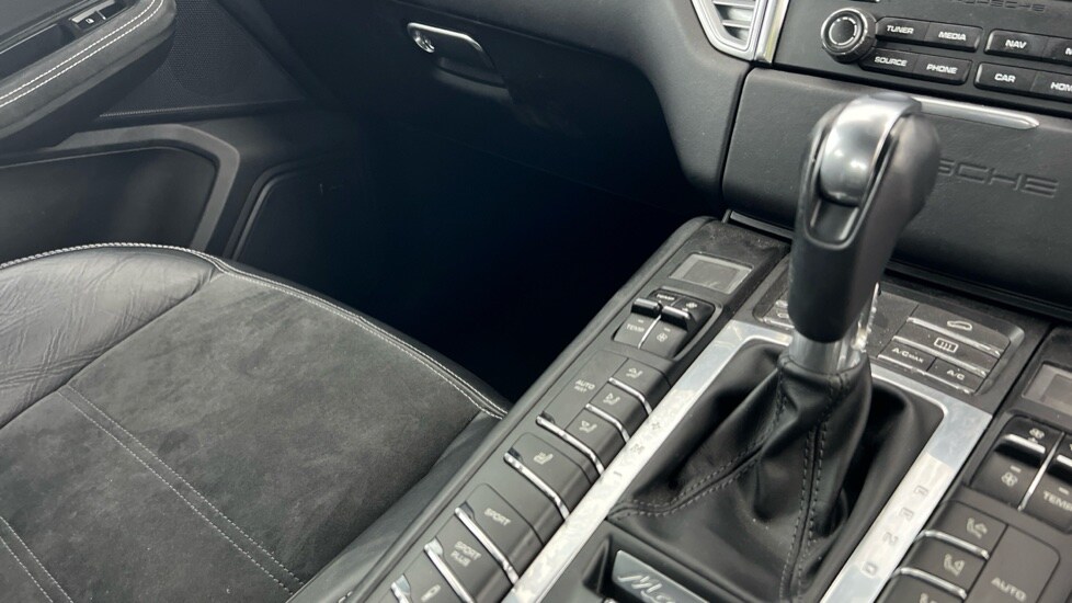 Used Porsche Macan 2016 for sale - 75996811: Photo 27