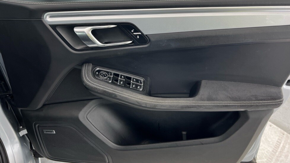 Used Porsche Macan 2016 for sale - 75996811: Photo 28