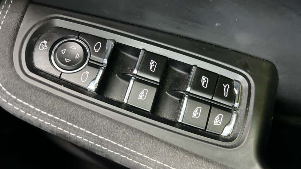 Used Porsche Macan 2016 for sale - 75996811: Photo 34