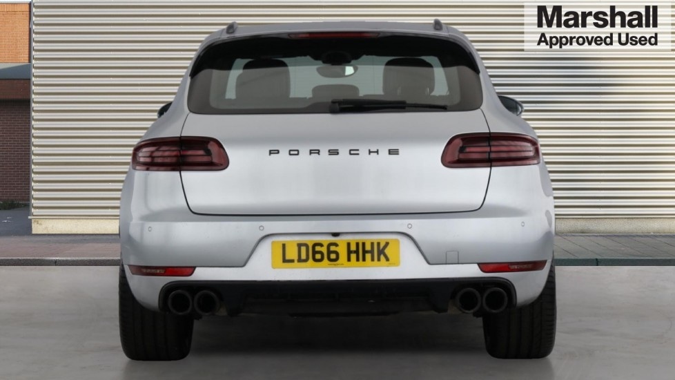 Used Porsche Macan 2016 for sale - 75996811: Photo 4