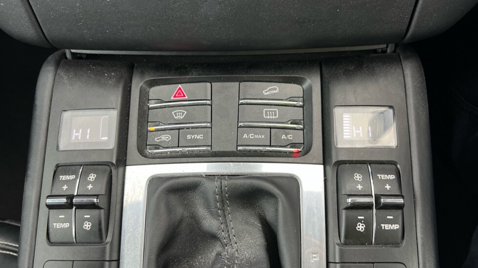 Used Porsche Macan 2016 for sale - 75996811: Photo 40