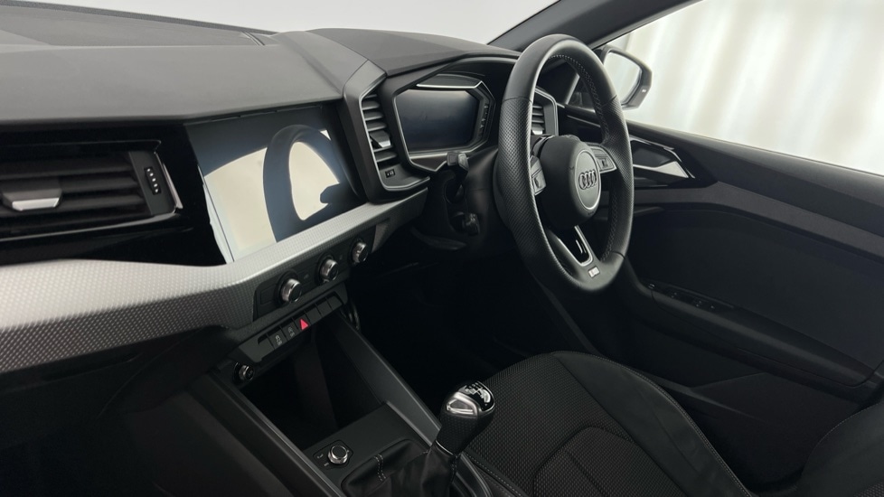 Used Audi A1 2023 for sale - 76130820: Photo 2