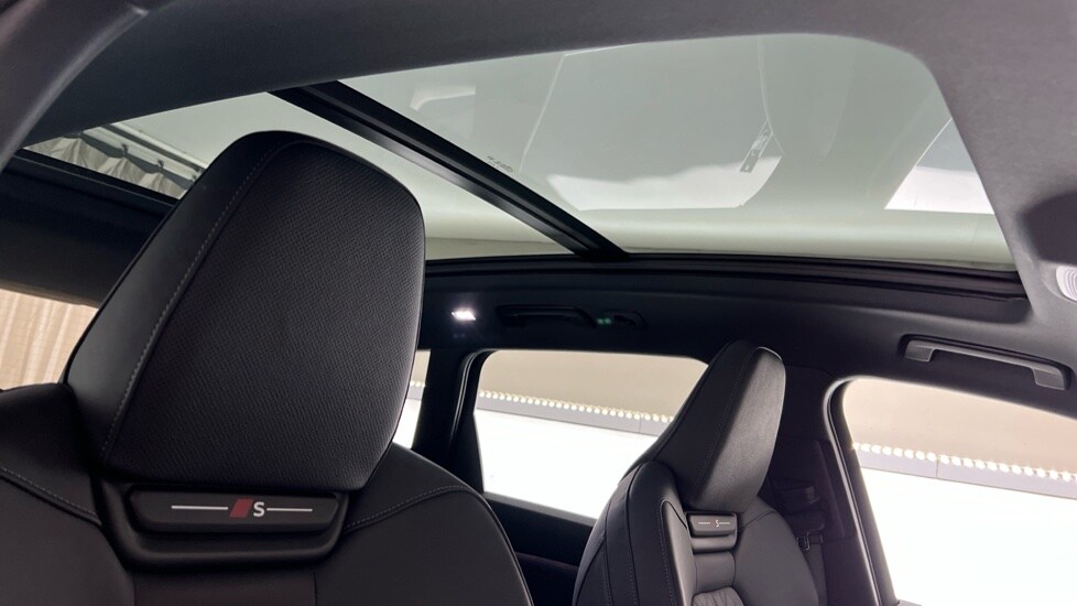 Used Audi Q6 e-tron 2025 for sale - 76804128: Photo 40