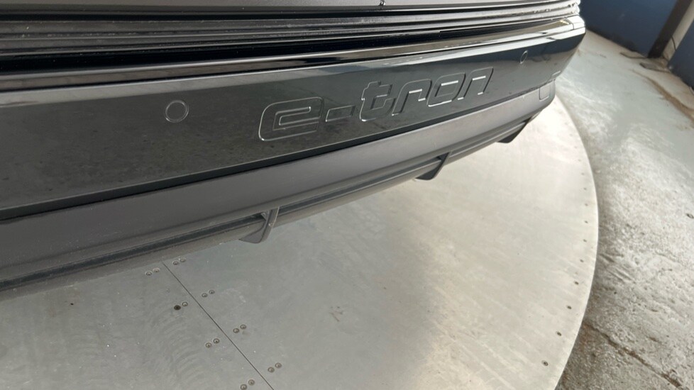 Used Audi Q4 e-tron 2025 for sale - 76773276: Photo 38