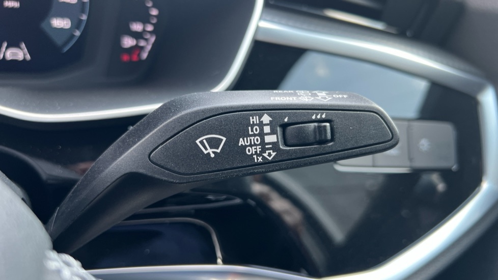 Used Audi Q3 2025 for sale - 76672589: Photo 31