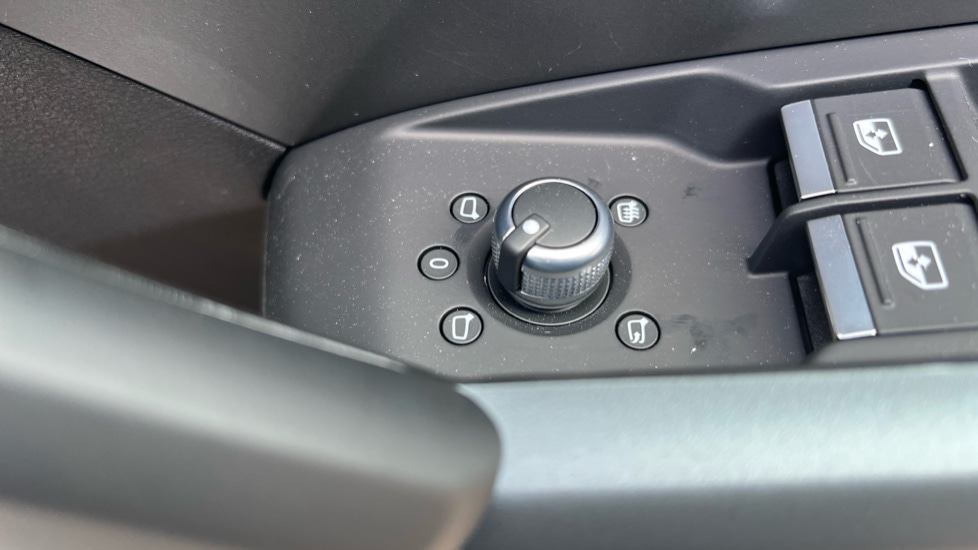 Used Audi Q3 2025 for sale - 76672589: Photo 44