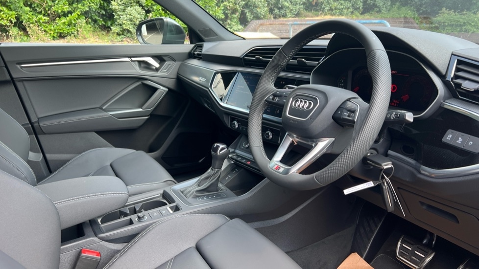 Used Audi Q3 2025 for sale - 76672589: Photo 6