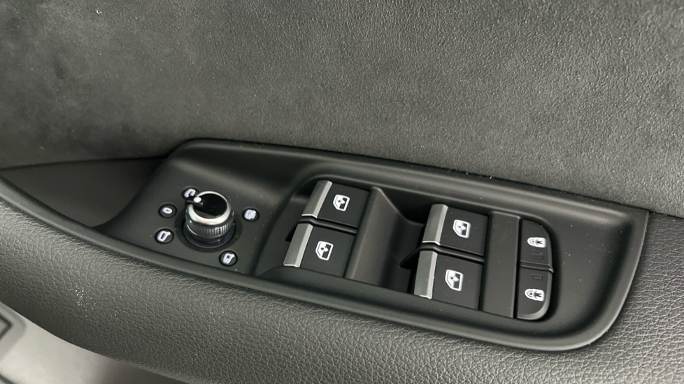 Used Audi Q7 2025 for sale - 76146219: Photo 27