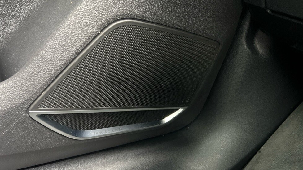 Used Audi RS Q3 2020 for sale - 76097993: Photo 32