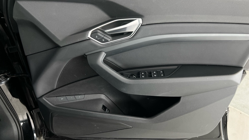 Used Audi e-tron 2022 for sale - 76826774: Photo 30