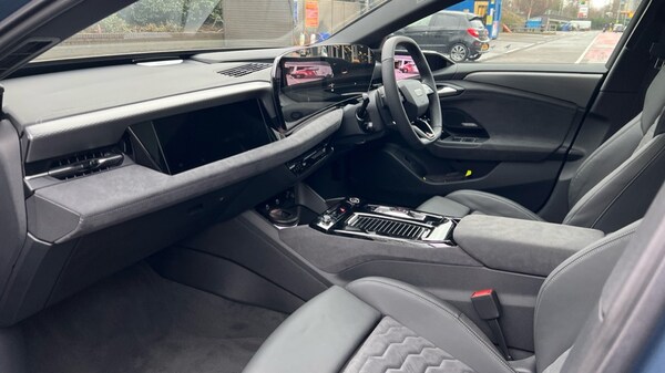 Used Audi A6 2025 for sale - 74345797: Photo 2