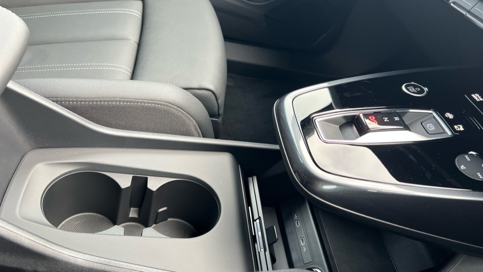 Used Audi Q4 e-tron 2025 for sale - 76894702: Photo 27