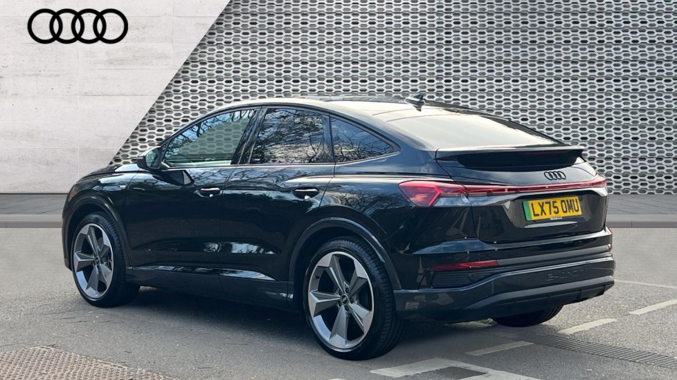 Used Audi Q4 e-tron 2025 for sale - 76894702: Photo 3