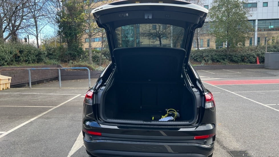 Used Audi Q4 e-tron 2025 for sale - 76966660: Photo 18