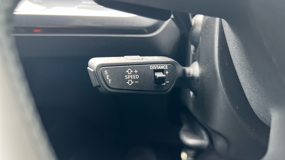 Used Audi Q4 e-tron 2025 for sale - 76966660: Photo 44