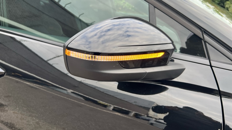 Used Audi Q4 e-tron 2025 for sale - 76966660: Photo 46