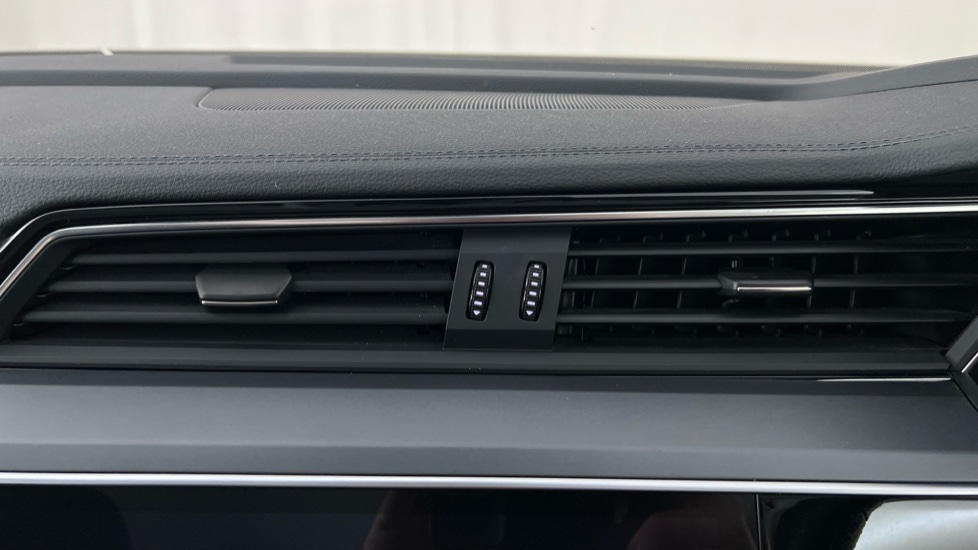 Used Audi e-tron 2022 for sale - 76942941: Photo 16