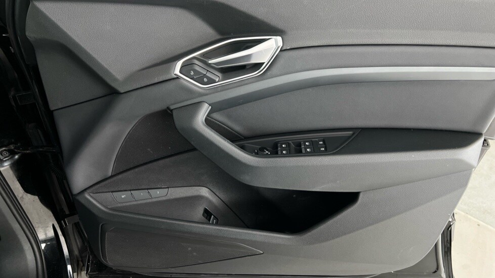 Used Audi e-tron 2022 for sale - 76942941: Photo 30