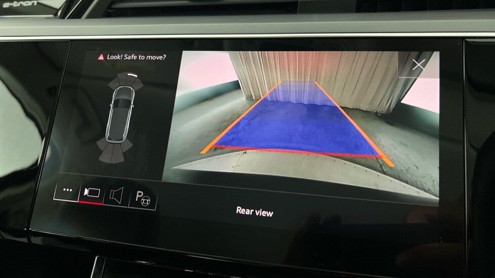 Used Audi e-tron 2022 for sale - 76942941: Photo 45