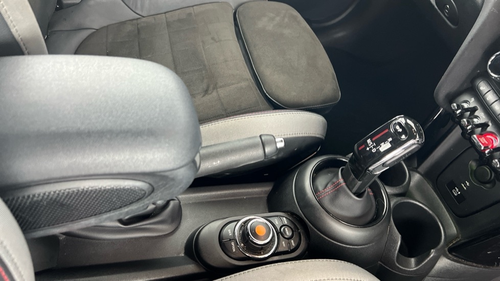 Used MINI Convertible 2021 for sale - 75996913: Photo 26