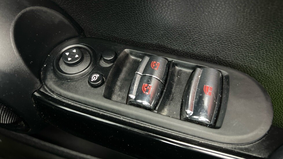 Used MINI Convertible 2021 for sale - 75996913: Photo 33