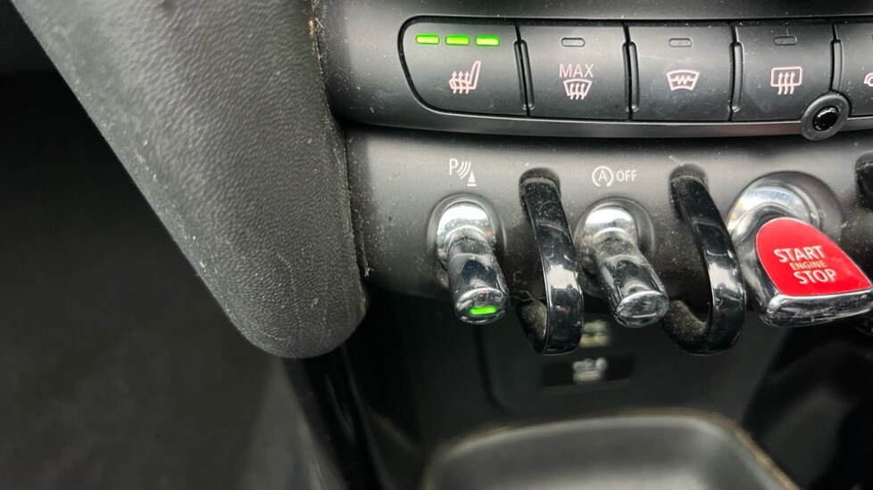 Used MINI Convertible 2021 for sale - 75996913: Photo 41