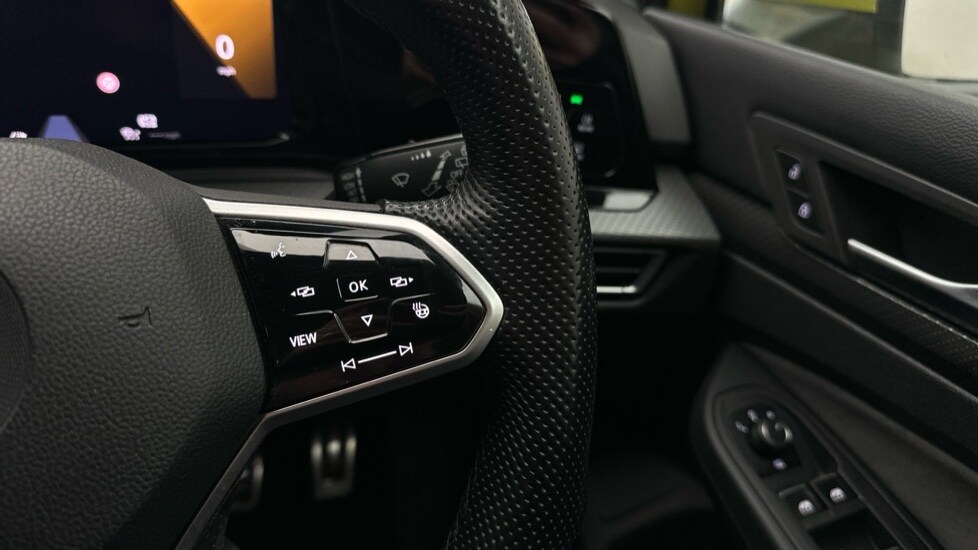 Used Volkswagen Golf 2021 for sale - 75860245: Photo 24