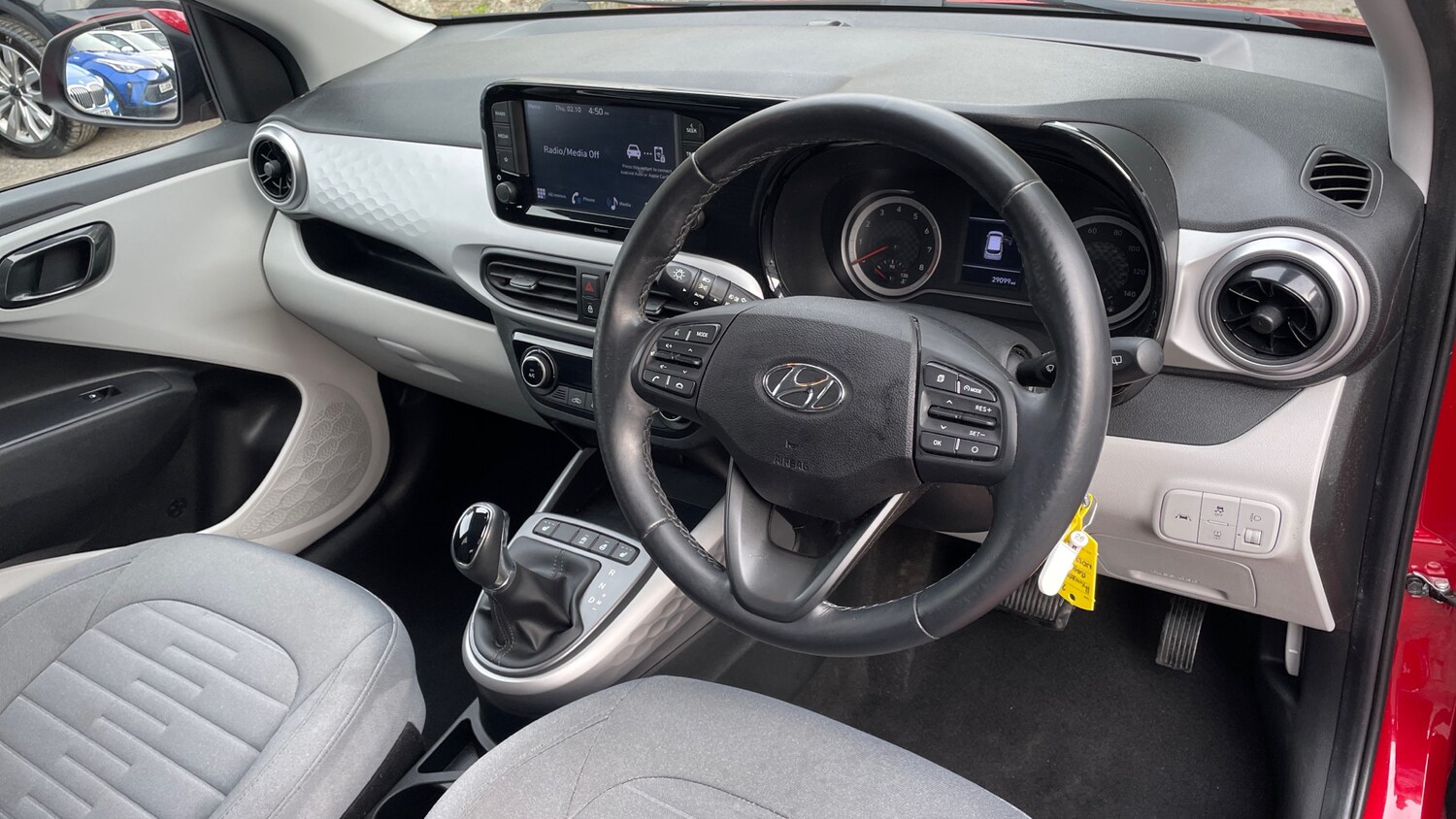 Used Hyundai i10 2022 for sale - 76149090: Photo 9