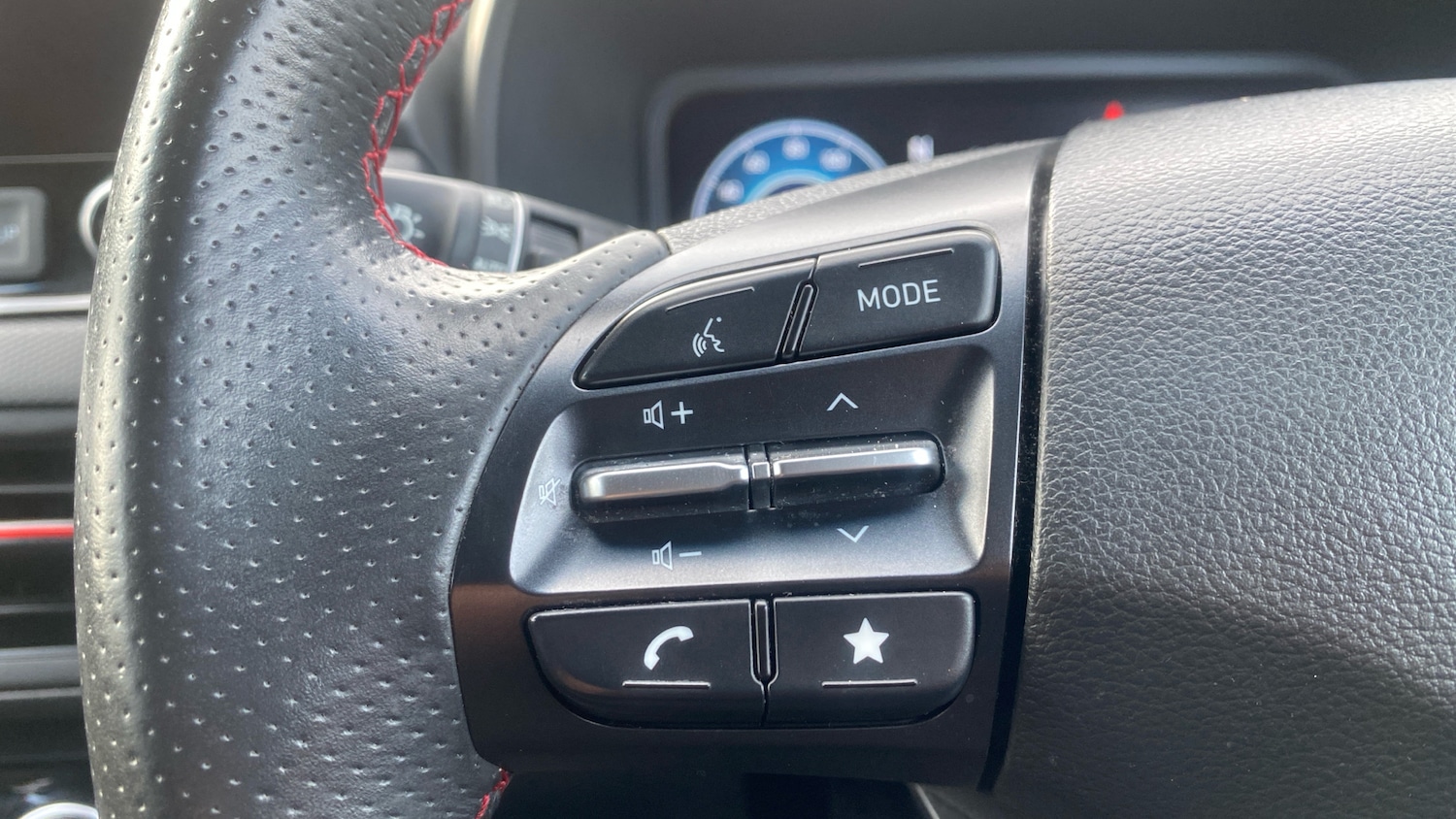 Used Hyundai KONA 2022 for sale - 76784862: Photo 25