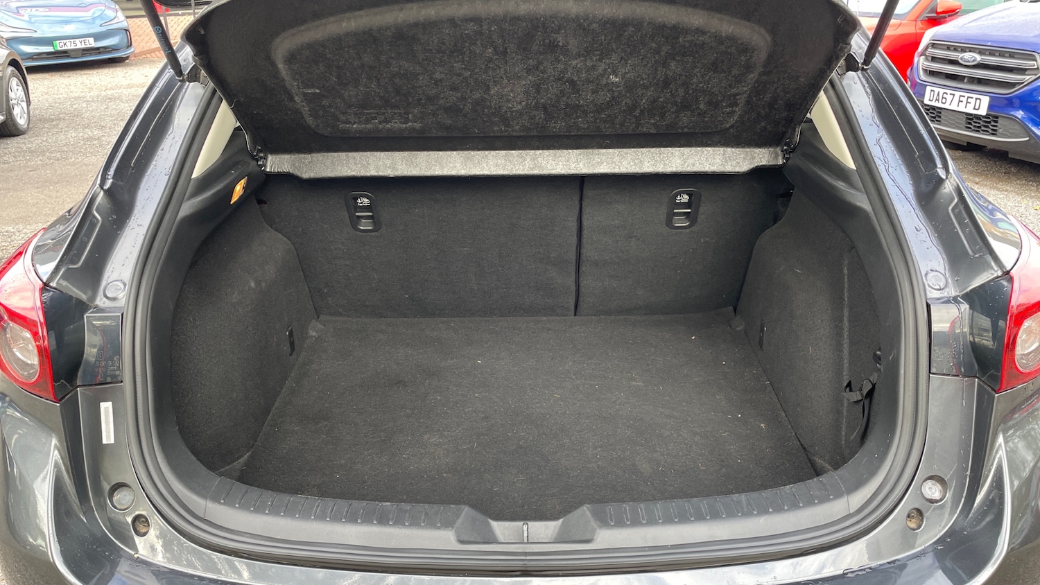 Used Mazda Mazda3 2015 for sale - 76305186: Photo 15